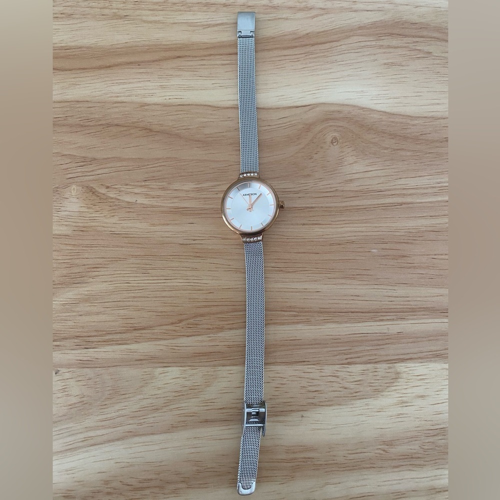 Armitron Ladies Rose Gold Case Watch Silver Mesh Strap Stone Accents Adjustable - Picture 4 of 15